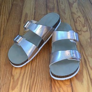 Madden Girl Goldie Slide Sandal